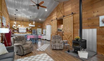 14260 Lawrence 1180, Aurora, MO 65605