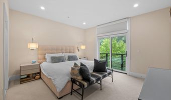 5307 MERRIAM St, Bethesda, MD 20814