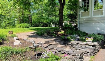 24 Rondout Ln, Accord, NY 12404