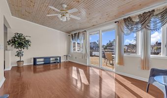 64 Harbor Inn Rd, Bayville, NJ 08721