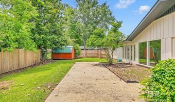 18 Rollins Pl, Atmore, AL 36502
