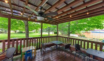 899 E Shore Dr, Adirondack, NY 12808