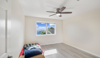 99-530 Halawa Hts Rd A, Aiea, HI 96701