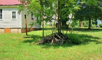 208 Lee Grant Ave, Appomattox, VA 24522