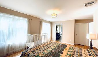 157 MAIN St, Gouldsboro, PA 18424