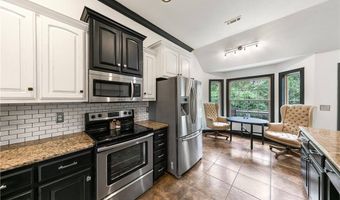 3 Rhonda Ln, Bella Vista, AR 72715