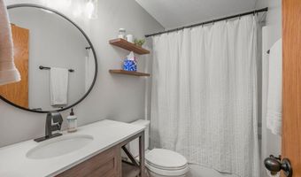 867 160th Ln NW, Andover, MN 55304