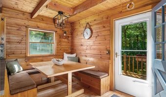450 Franklin Rd, Coventry, RI 02816