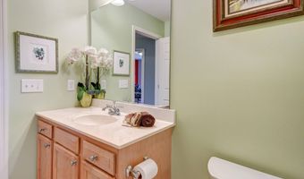 84 Andriana Ln, Albany, NY 12204