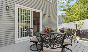 15 Cider Mill Ln, Standish, ME 04084