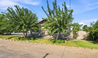 10840 Cedar St, Armona, CA 93202