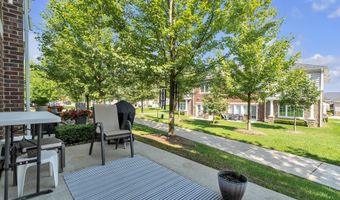 5633 Arbor Chase Dr, Ann Arbor, MI 48103