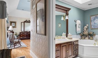 90 Putnam Pike, Johnston, RI 02919