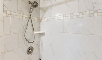 140 UWAPO Rd 18-203, Kihei, HI 96753