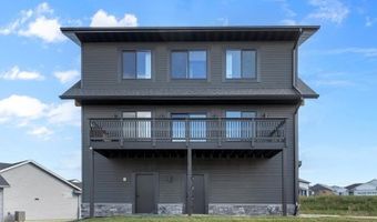 1165 Salm Dr, North Liberty, IA 52317