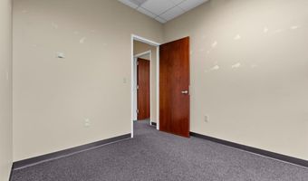 174 Clarkson Rd, Ballwin, MO 63011