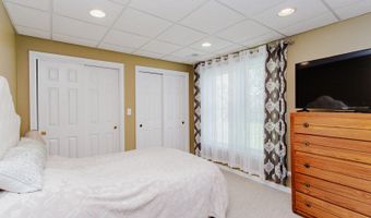 3 BLACKWOLF Ct, Algonquin, IL 60102