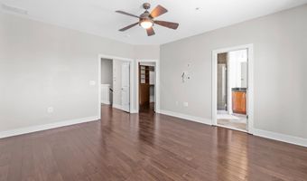 2109 MAIN LINE 102, Alexandria, VA 22301