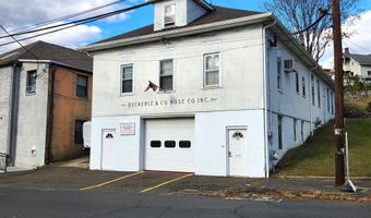 69 Liberty St, Danbury, CT 06810