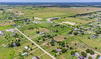 8801 Kelly Ln, Alvarado, TX 76009