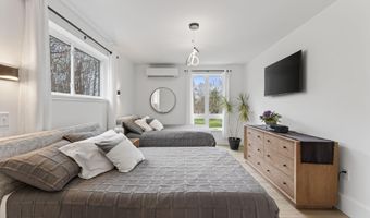 672 Danville Corner Rd, Auburn, ME 04210