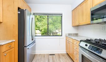 3 Ashford Dr 3, Avon, CT 06001