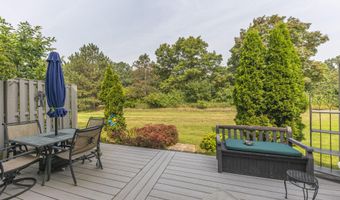 765 Peninsula Ct, Ann Arbor, MI 48105