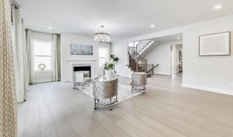 6934 RENITA Ln, Bethesda, MD 20817