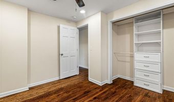 1738 E Highview Dr, Arnold, MO 63010