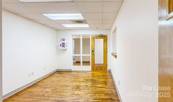 124 College St, Asheville, NC 28801