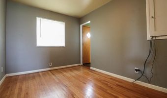 8932 Ione Ln, Affton, MO 63123