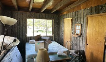 132 E Cedar Road Rd, Capitan, NM 88316