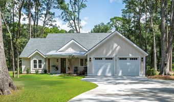 13 Woods Ln, Beaufort, SC 29907