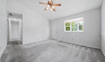 5390 Savannah Dr, Ashtabula, OH 44004