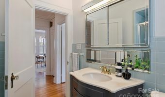 2015 Club Rd, Charlotte, NC 28205