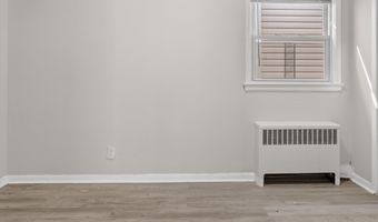 12 W 10TH St, Bayonne, NJ 07002
