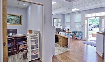 7002 LITTLE RIVER Tpke 1B, Annandale, VA 22003