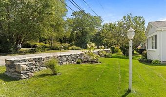 331 Third Beach Rd, Middletown, RI 02842