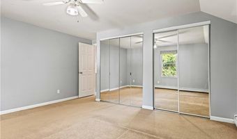 24 Smith St, Lincoln, RI 02865