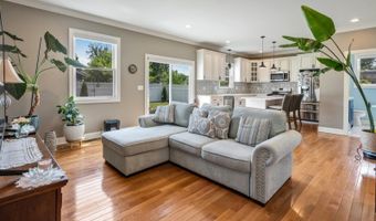 75 Bowlby St, Andover, NJ 07801