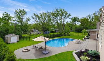 515 Park Club Ln, Amherst, NY 14221