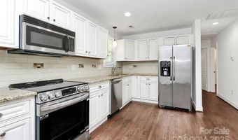 1515 Winston Dr, Charlotte, NC 28205