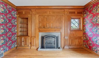 914 Ash St, Baraboo, WI 53913
