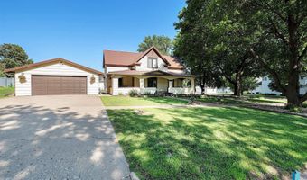 401 Dakota St, Alcester, SD 57001