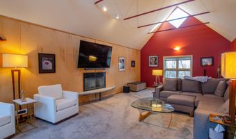 322 Arcadia Dr, Ancram, NY 12502