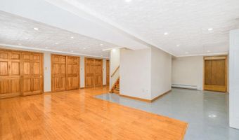 26 Altoona Ave, Staten Island, NY 10306