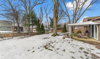 129 Hidden Tree Ln, Amherst, OH 44001