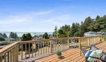 416 CHINOOK Ave, Astoria, OR 97103