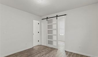 630 W Cross St, Austin, IN 47102