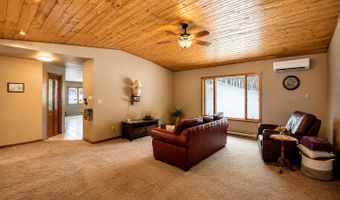6828 Aurora Dr, Akeley, MN 56433